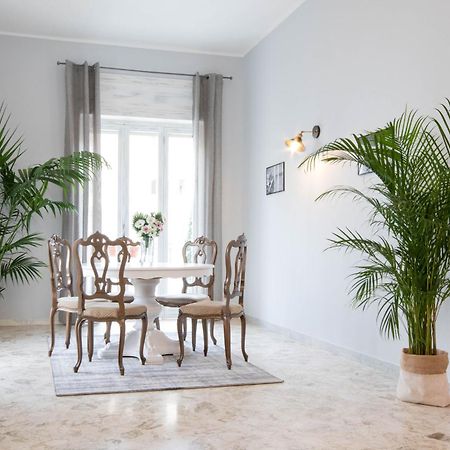 レッチェ Rudiae Boutique Bed & Breakfast エクステリア 写真